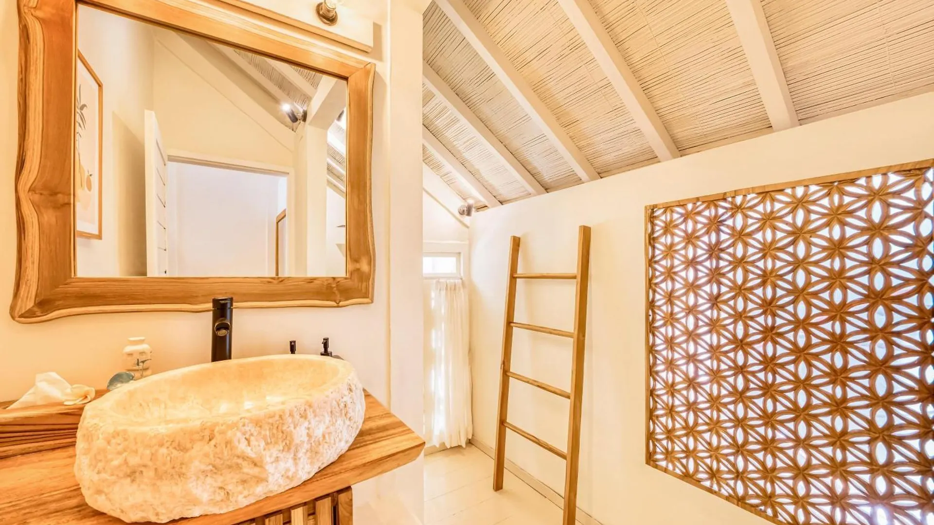 Holiday home Spacious 2 Villas Combined 9 Bedrooms 2 Pools Seminyak