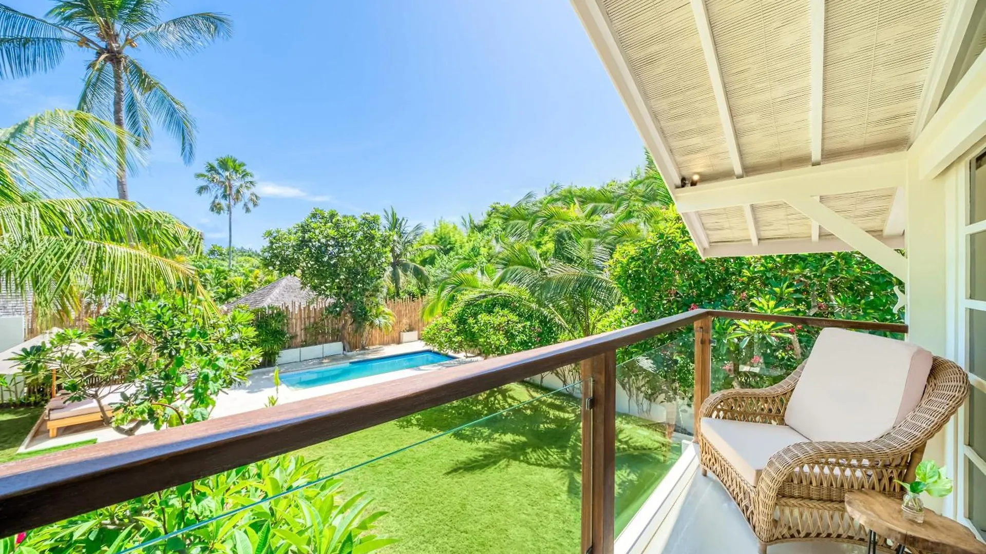 Spacious 2 Villas Combined 9 Bedrooms 2 Pools Seminyak  0*, Seminyak (Bali) Indonesia
